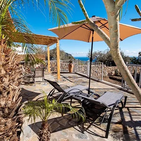 Sea Rock Rodos Villa *